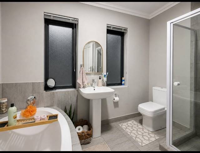3 BEDROOM TOWNHOUSE FOR SALE IN ARCON PARK